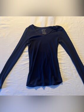 No Boundaries Navy Long Sleeve V-Neck Top